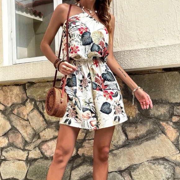 Pants - NWT 🆕 Tropical Asymmetrical Shoulder Romper